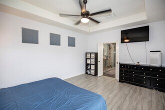 Building Photo - 601 Canyon Crest Dr