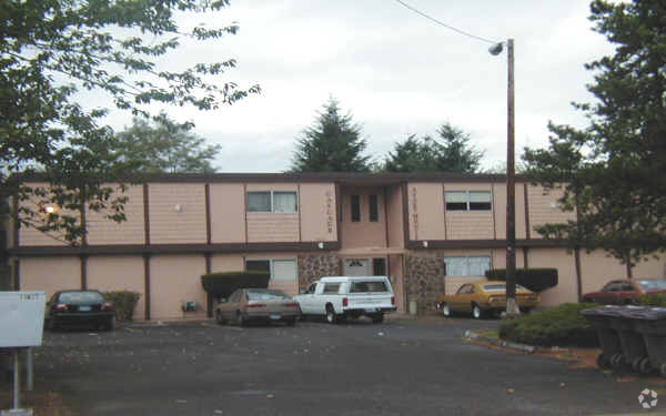 Primary Photo - Cascade Apartments