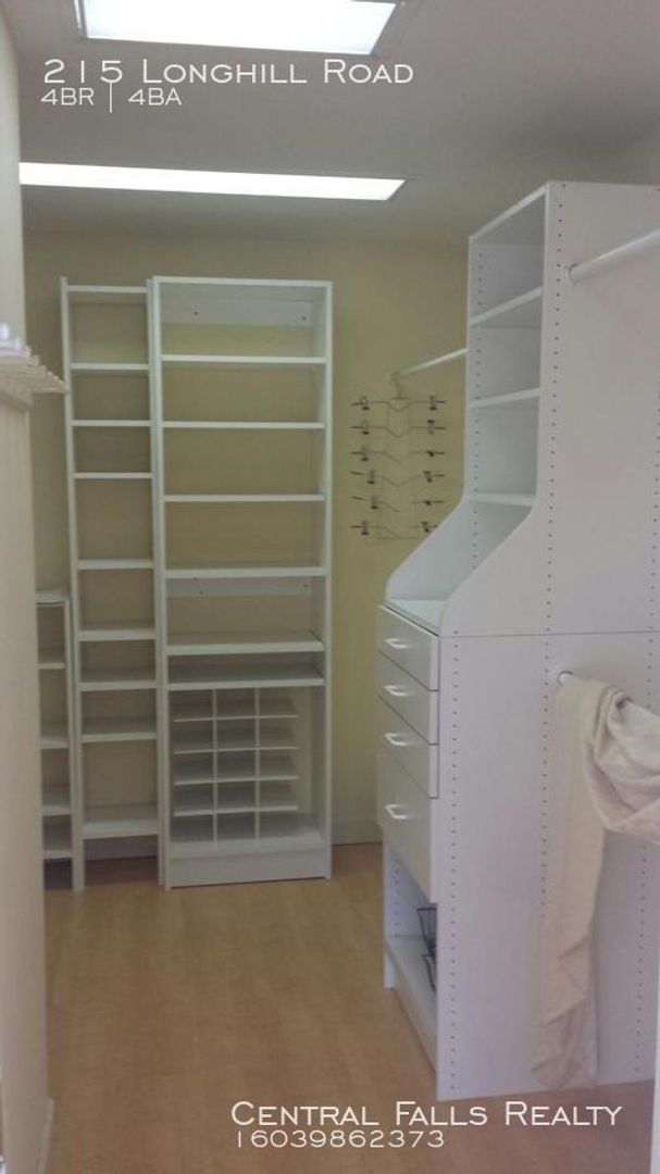 Foto del edificio - 4 Bedroom Single Family House for  Rent! Available for Immediate Occupancy!