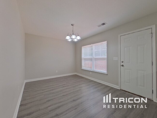 Foto del edificio - 1427 Matthew Allen Cir