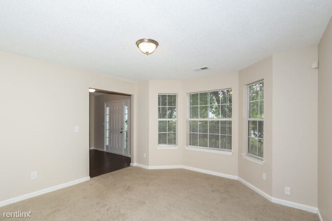 Building Photo - 2114 Redwater Dr