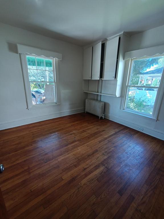 Foto del edificio - 109 Guy Park Ave