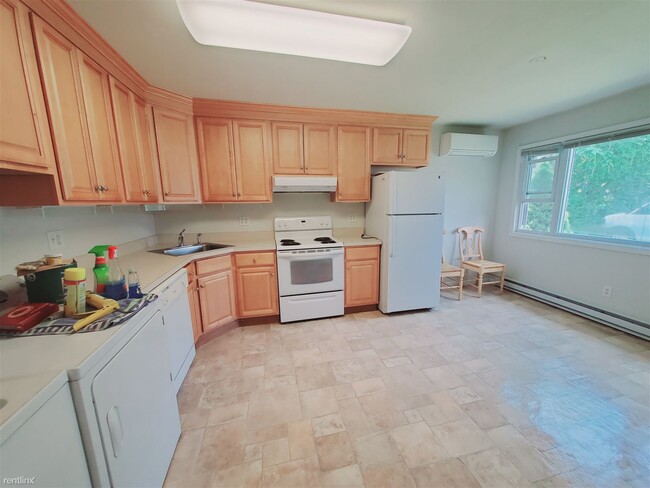 Building Photo - 1 br, 1 bath Condo - 38 Goodwin St Apt 1