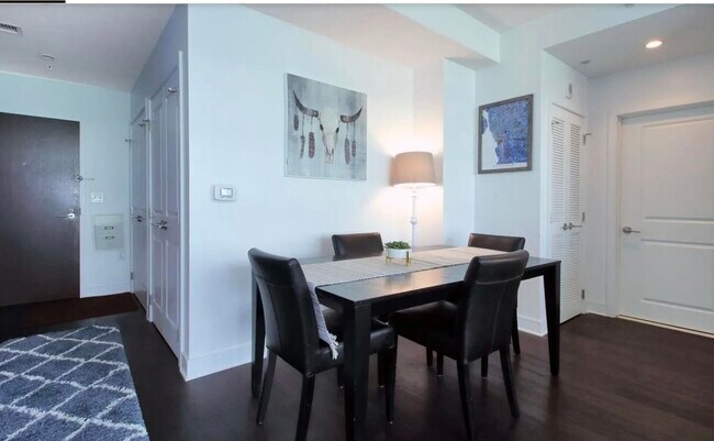 Foto del edificio - 1450 Washington St