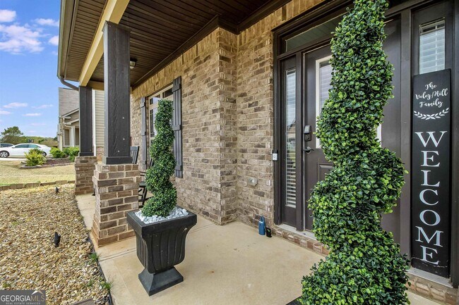 Foto del edificio - 529 Harmony Way