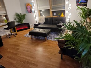 Building Photo - 3411 S Howell Ave