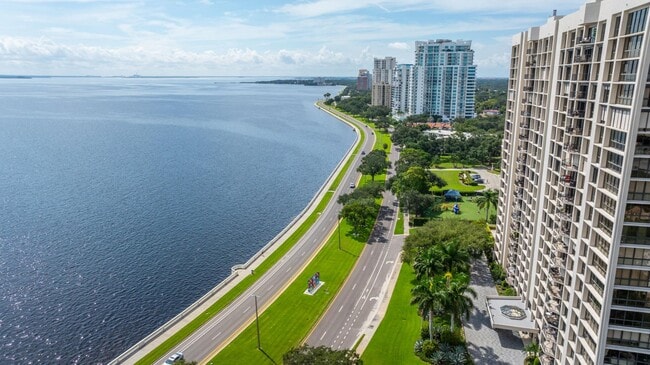 Foto del edificio - 3301 Bayshore Blvd