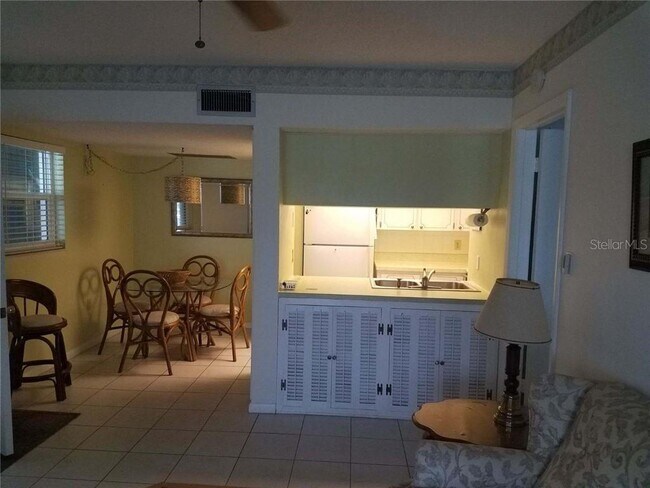 Foto del edificio - 4743 Jasper Dr