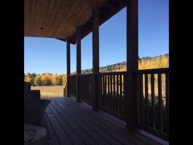 Foto del edificio - Lease Pending - Custom chalet located in an exclusive neighborhood at the base of Teton Pass