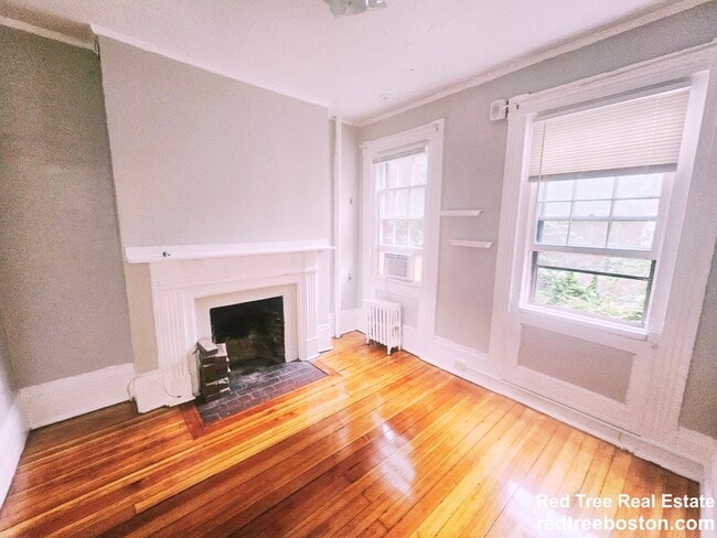 Building Photo - 2 Champney Pl