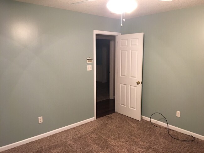 Dormitorio principal - 7301 Emerald Farm Way