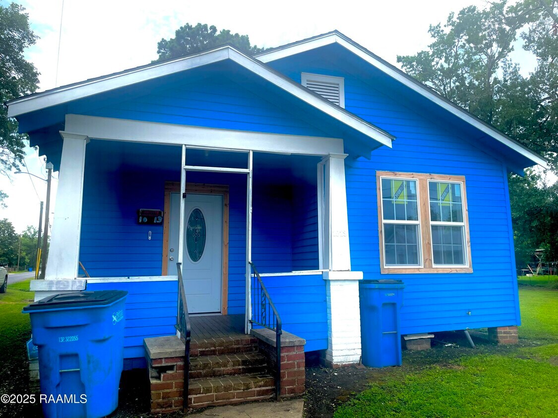 Foto principal - 1013 Iberia St