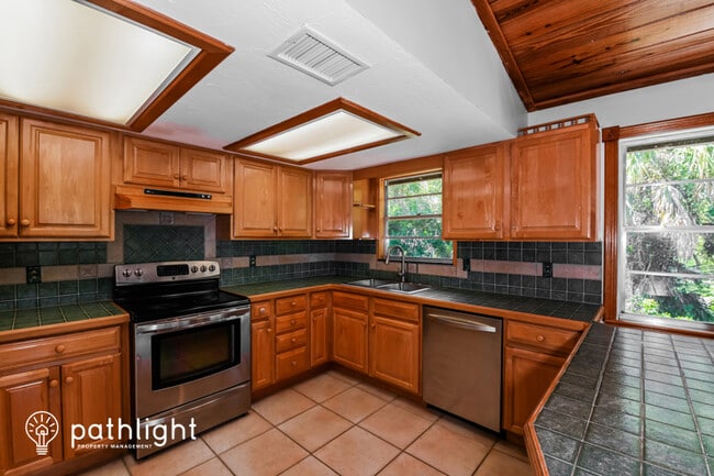 Building Photo - 6150 Westport Ln, Naples, FL, 34116