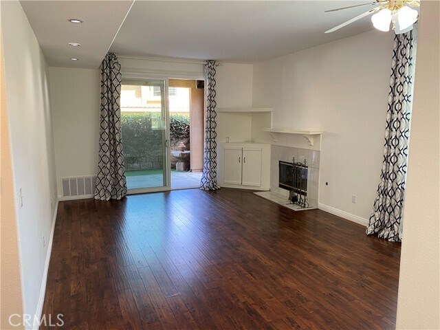 Building Photo - 172 Matisse Cir