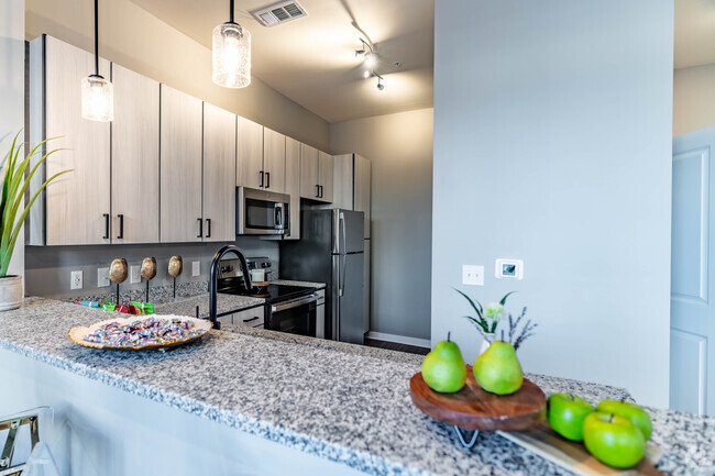 Estudio - Cocina de 538SF - 6228 Music City Apartments