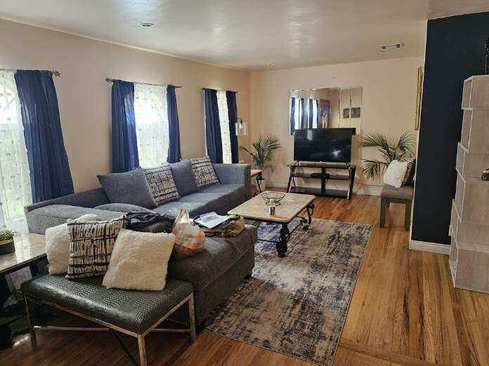 Foto del edificio - 7355 Garden Grove Ave