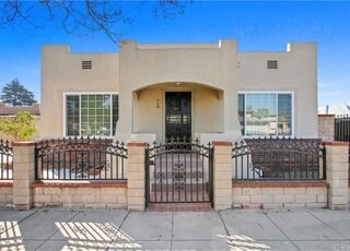 Foto principal - 909 N Olive St