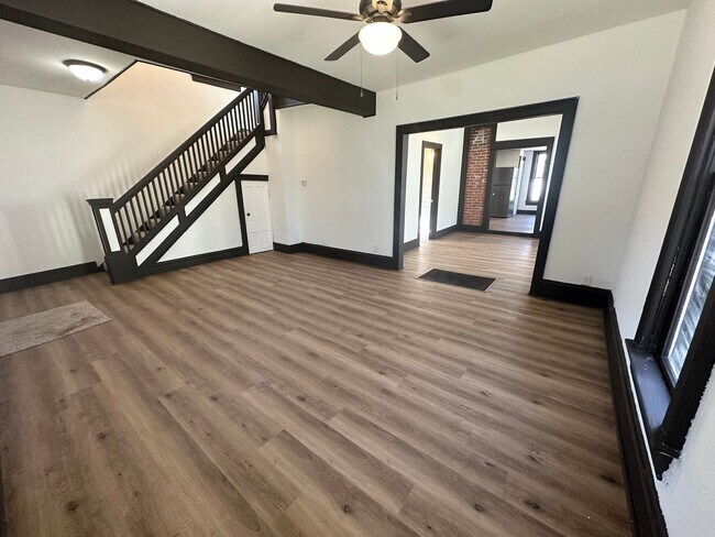 Foto del edificio - Completely Renovated 3 bed/2 bath