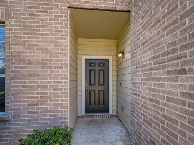 Building Photo - 3926 Hawthorn Glen Ct