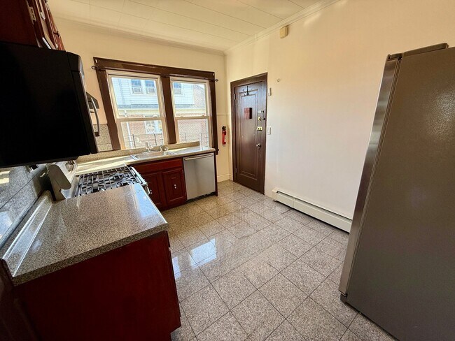 Foto del edificio - 86 Edgewood Ave