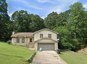 Building Photo - 16 Ridgewood Dr