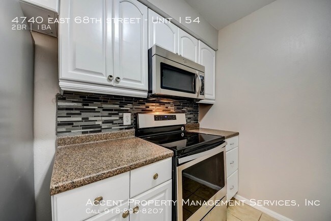Foto del edificio - 4740 E 68th St
