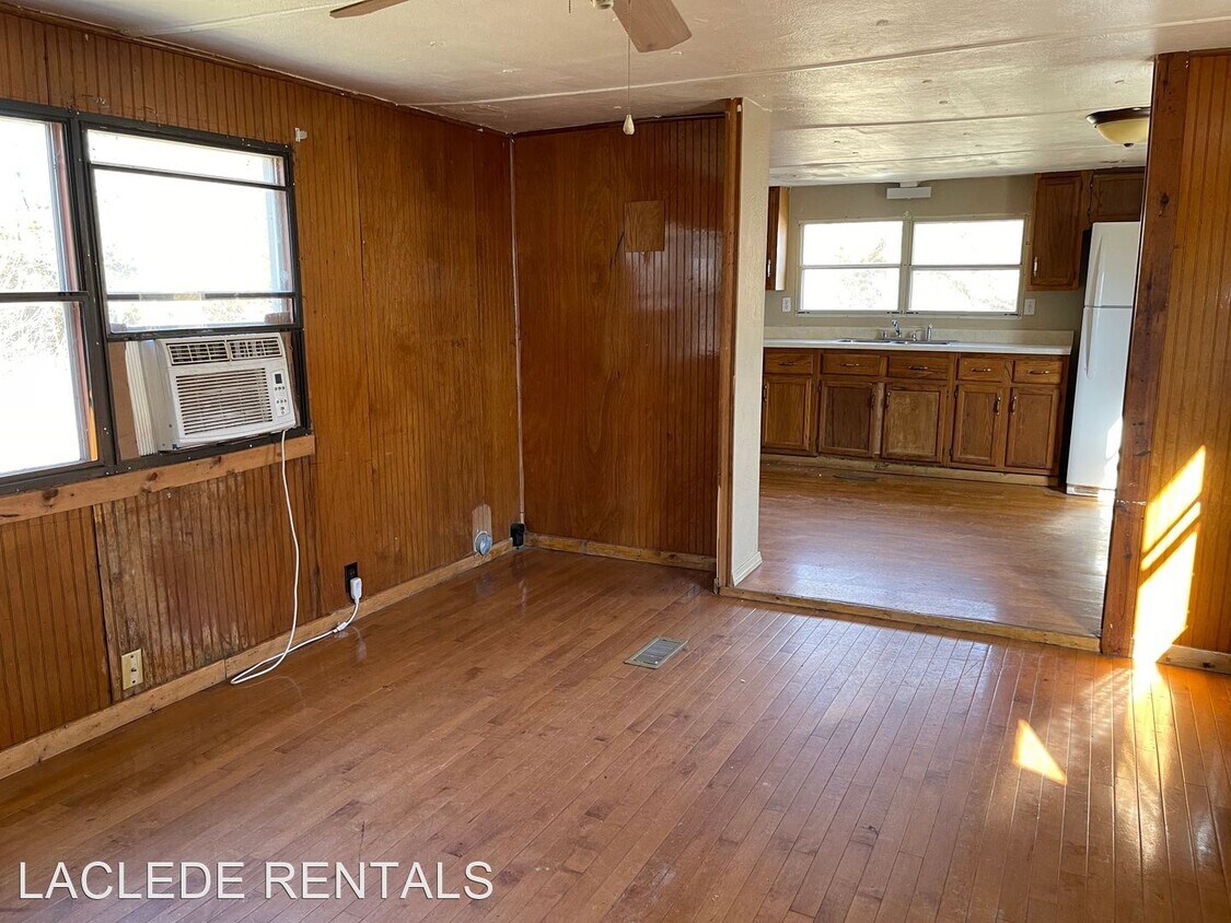 Foto del edificio - 2 br, 1 bath House - 325 W PINE