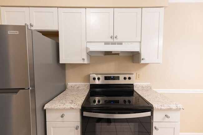 Foto del edificio - 185 Forest View Dr