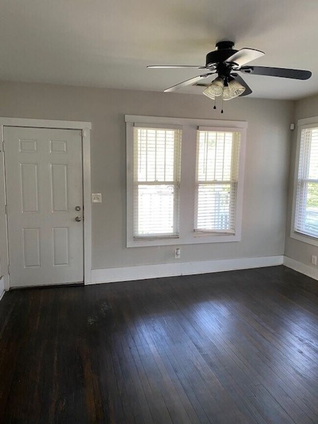 Foto del edificio - Cargo District home located within walking distance of Downtown Wilmington