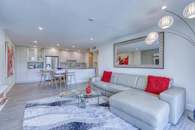 Foto del edificio - 2121 N Ocean Blvd
