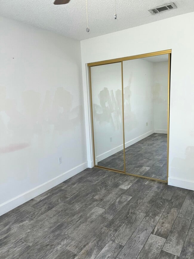 Building Photo - 82567 Ave 48
