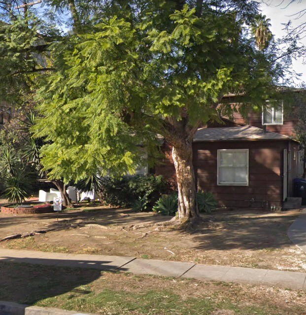 Building Photo - 11855 Weddington St