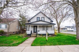 Building Photo - 793 Steele St