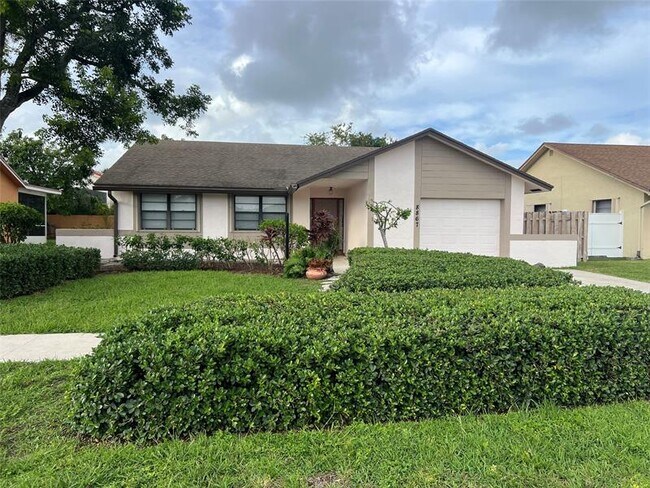 Foto del edificio - 8867 SW 16th St