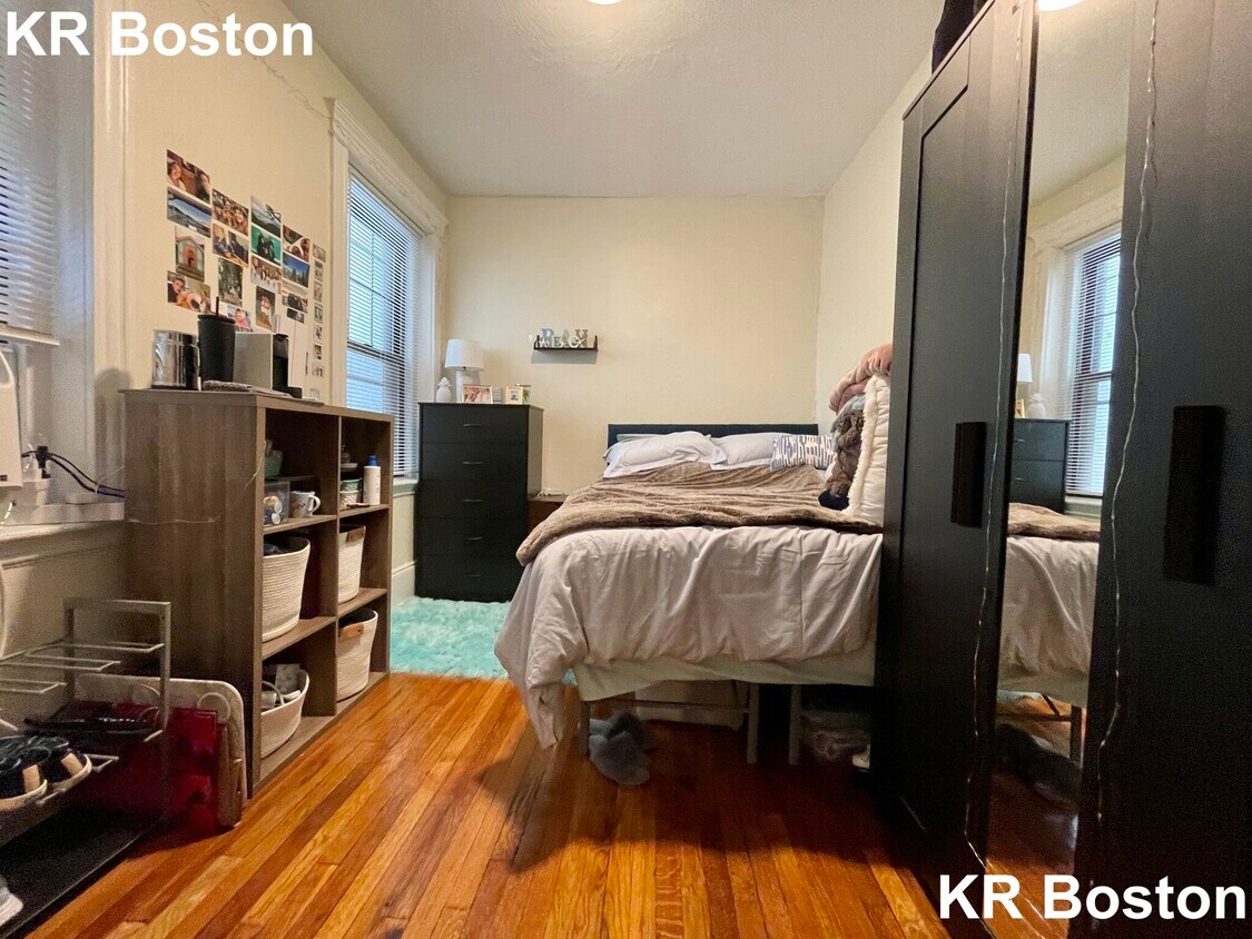 Foto del edificio - 143 Hemenway St