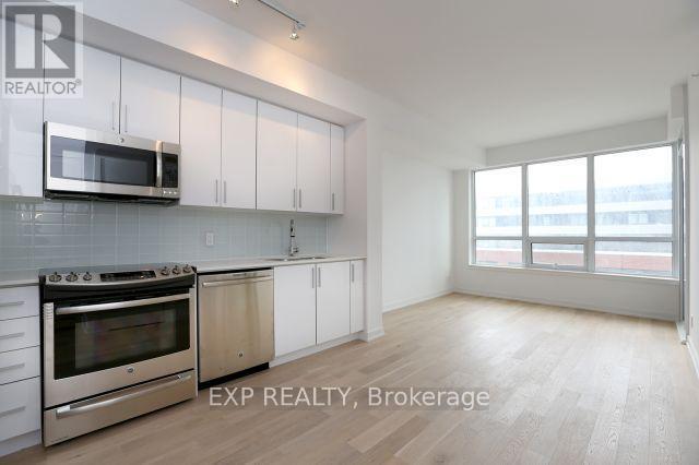 Building Photo - 2212-2212 Lake Shore Blvd W