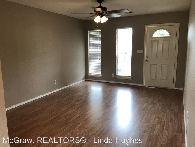 Building Photo - 3 br, 2 bath House - 844 Highland Ct