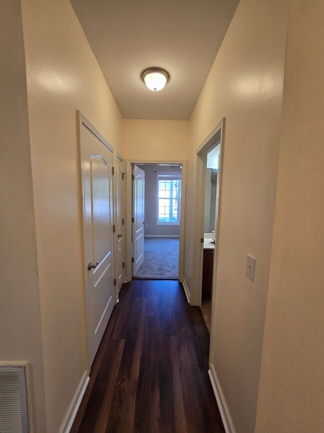 Foto del edificio - 2641 McArthur Landing Cir