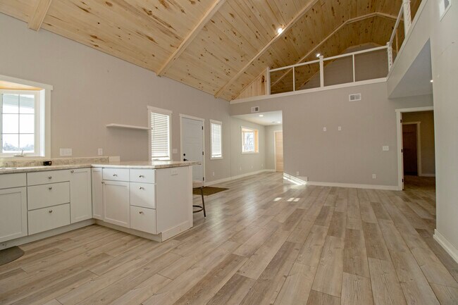 Foto del edificio - 13796 Hwy 55