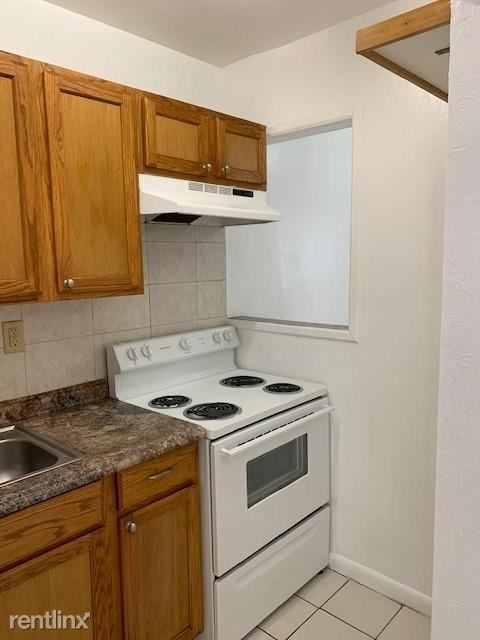 Primary Photo - 1 br, 1 bath Apartment - 660 N University Dr