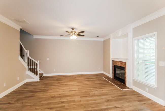 Building Photo - 103 Augustine Cir