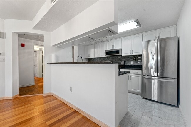 Foto del edificio - 165 Cottage St