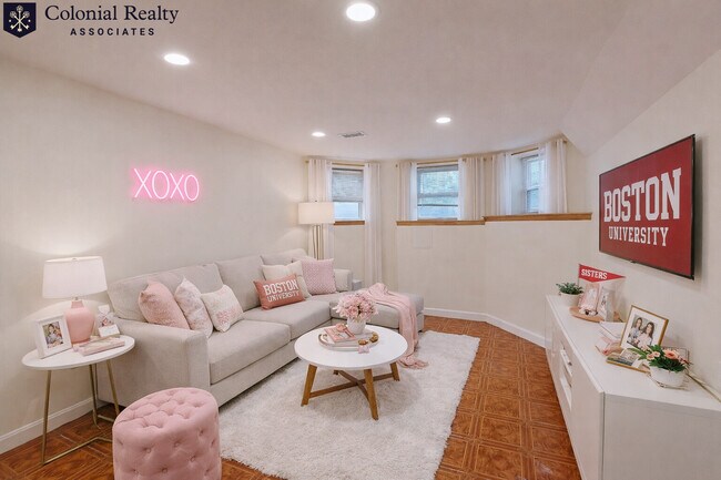 Foto del edificio - 73 Thatcher St