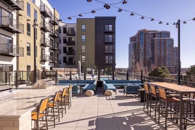 Building Photo - The Bellwether