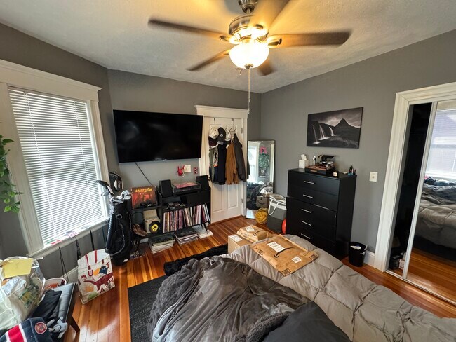 Foto del edificio - 307 Highland Ave