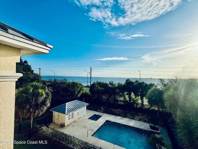 Building Photo - 860 Vignoles Ave NE