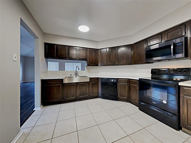 Building Photo - 16735 Frigate Dr