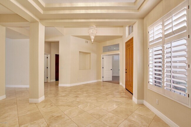 Building Photo - 10853 E Verbena Ln