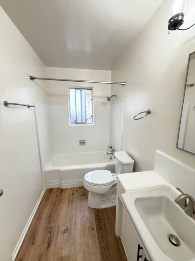 Foto del edificio - 286 Homer Ave