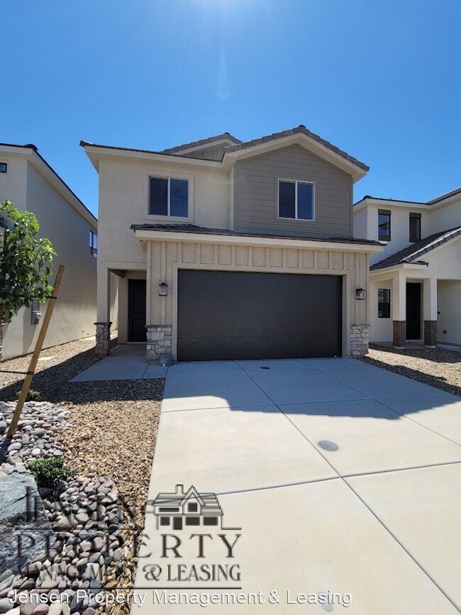 Building Photo - 4 br, 2.5 bath House - 515 South Stewart C...